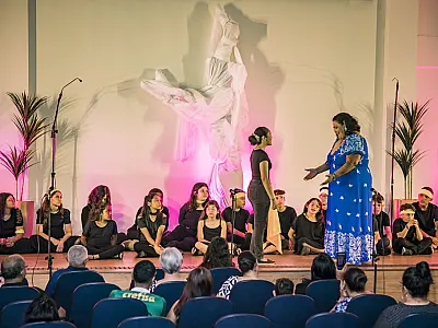 Espetáculo infantil aborda vínculos afetivos, inteligência artificial e narrativa musical