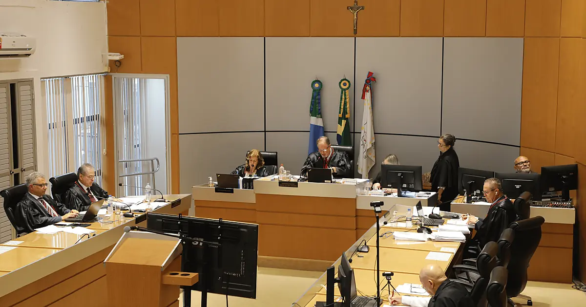 Justiça condena empresa por morte de professora em acidente com vagões