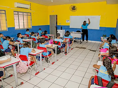 Corumbá convoca aprovados em seleção para professores temporários