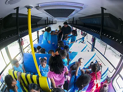 Novo ônibus amplia transporte escolar para zona rural de Corumbá