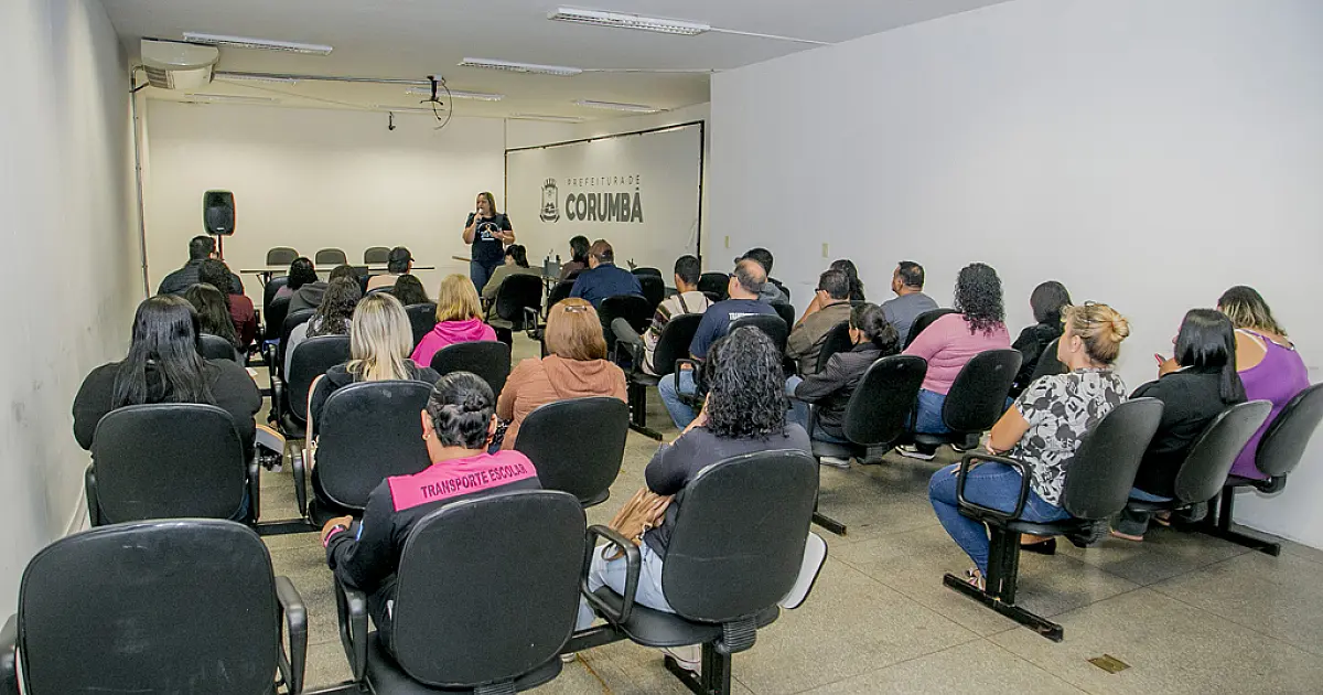 Monitores de transporte escolar recebem capacitação em Corumbá