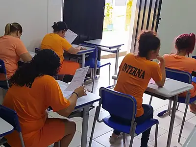 Custodiados do presídio de Corumbá realizam prova do Encceja nesta semana