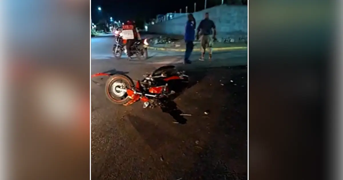 Colisão causa ferimentos e motociclista e crise de ansiedade em condutora