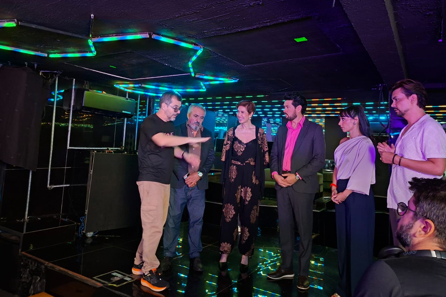 Da esquerda para a direita: Fábio Flecha, Espedito Di Montebranco, Maria Clara Gueiros, Bruno Moser, Priscila Godoy e Leandro Marques. (Foto: Divulgação)