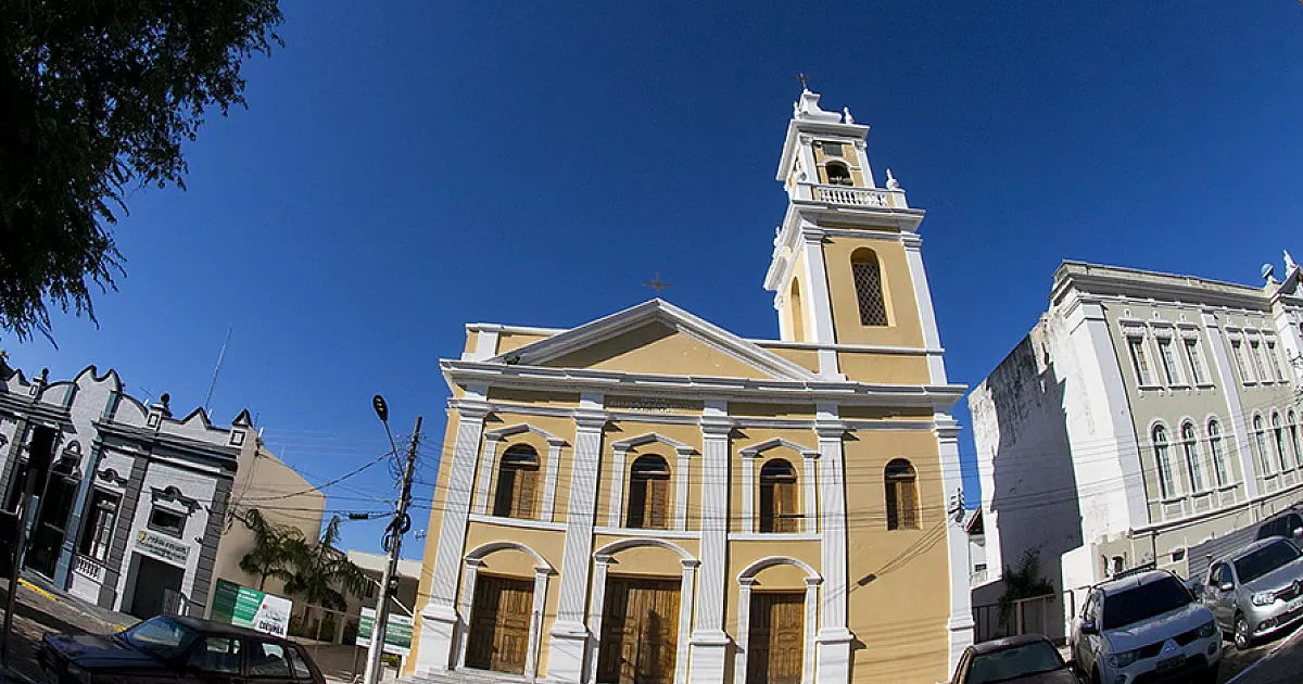 Procissão luminosa e quermesse são destaques do Dia da Padroeira em Corumbá