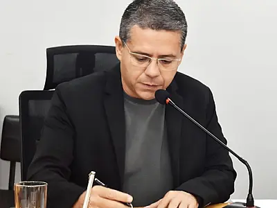 Alexandre reforça implantação do Ensino Médio no Porto da Manga