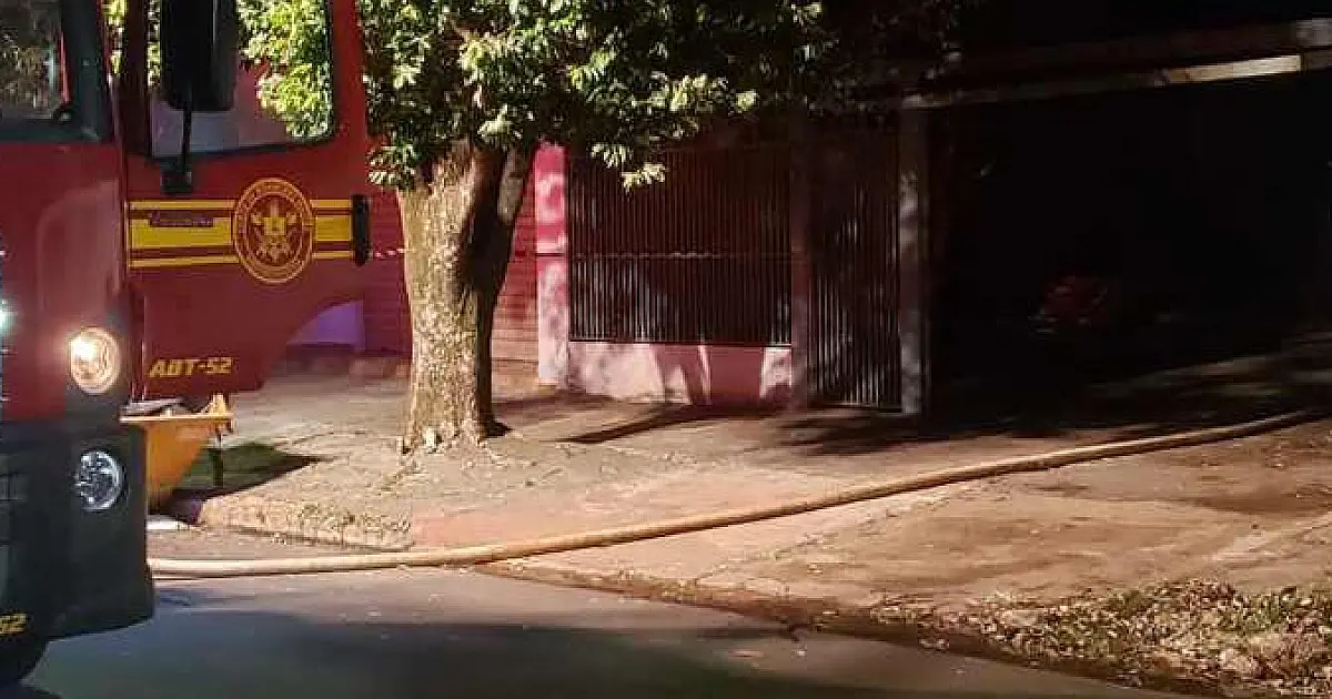 Idosa morre carbonizada tentando apagar incêndio na cozinha de casa