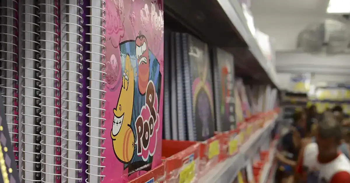 Procon de Corumbá divulga pesquisa de preços de materiais escolares com 125 itens