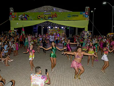 Pré-carnaval leva cultura e diversão para bairros afastados em Corumbá