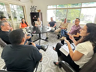 Sem contrato para poda e corte de árvores, Corumbá reúne instituições em força tarefa