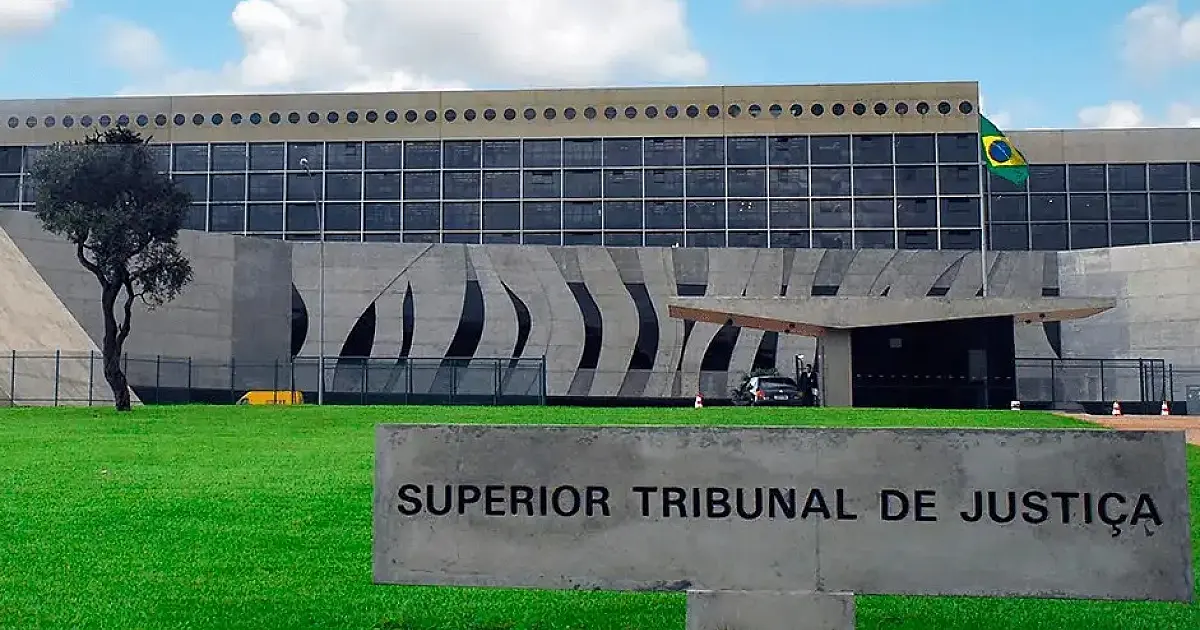 Condenado à pena de 12 anos por homicídio continua solto