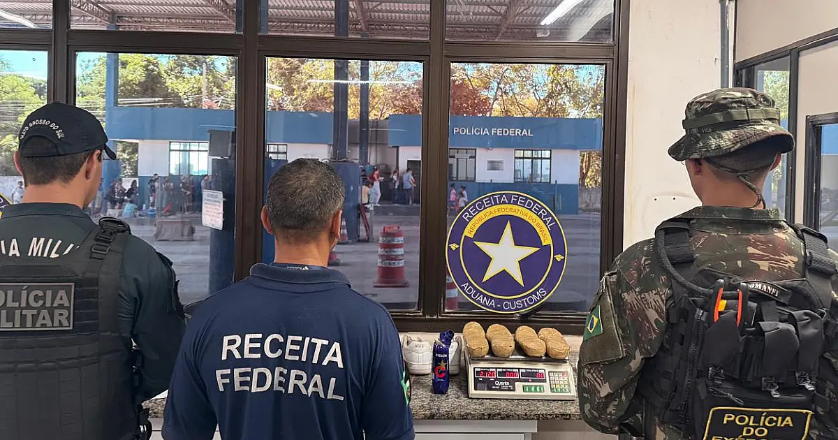 Seis são presos e 9kg de cocaína são apreendidos em ônibus clandestino na fronteira