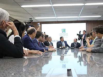Posse da Mesa Diretora marca retorno dos trabalhos legislativos da ALEMS