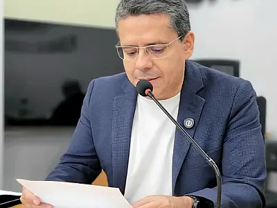 Alexandre cobra gratuidade no transporte coletivo para portador de doença renal crônica