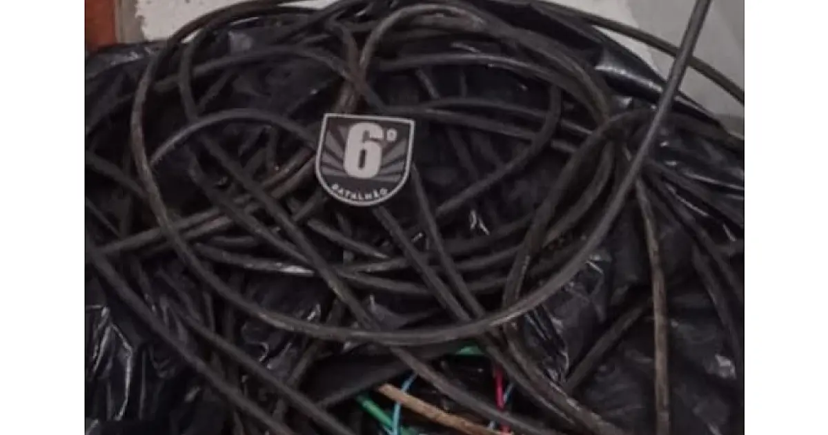 Polícia Militar flagra homem com 20 quilos de fios de cobre em Corumbá