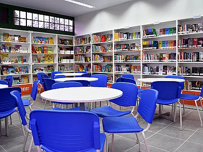 Biblioteca Sesi ensina de graça, idosos a usar internet e computador em Corumbá