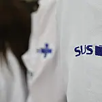 Março Azul: exames para rastrear câncer de intestino triplicam no SUS