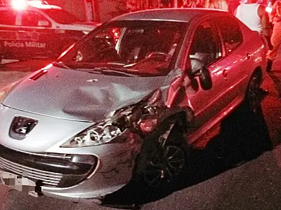 Colisão entre carro e moto faz duas vítimas no bairro Guanã