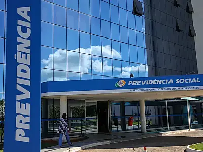 Justiça bloqueia R$ 119 milhões de investigados por fraude contra INSS