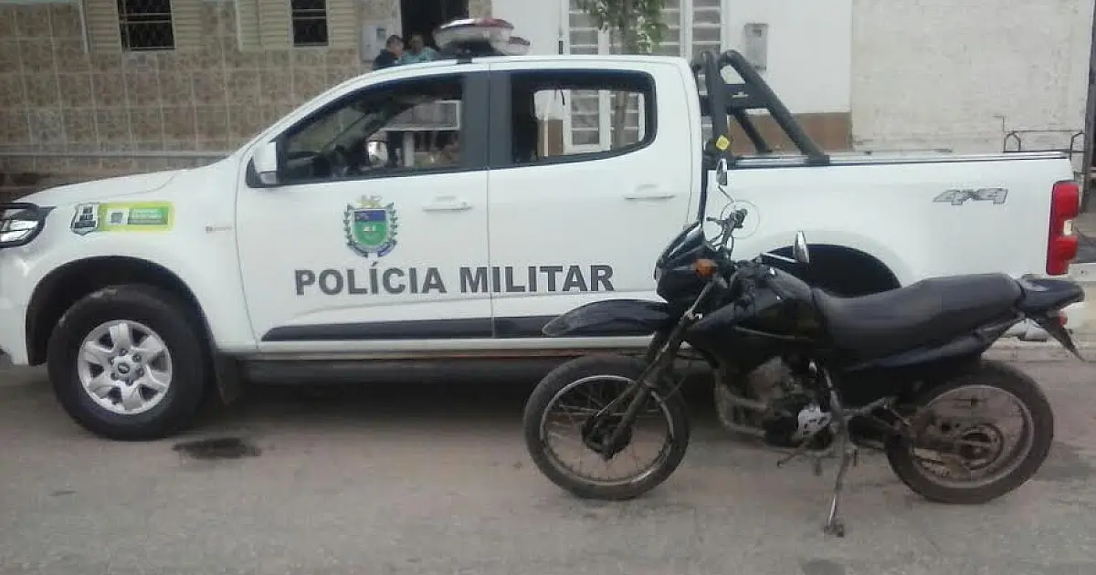 Moto roubada é abandonada por bandido em menos de 24 horas