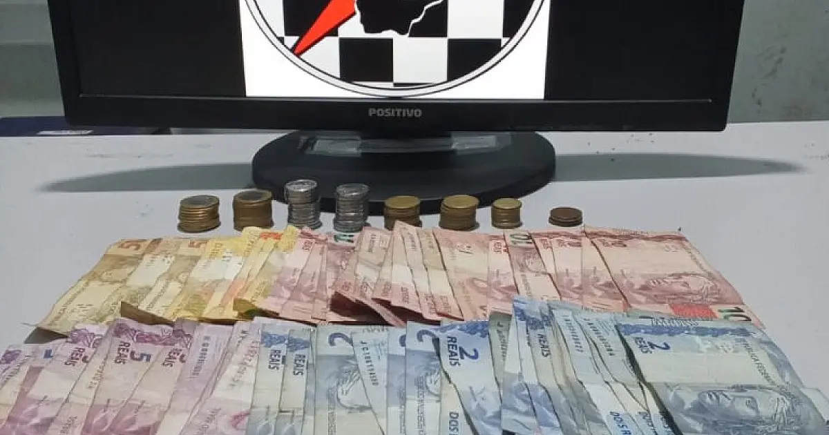 Homem é preso com 81 papelotes de cocaína no Popular Velha