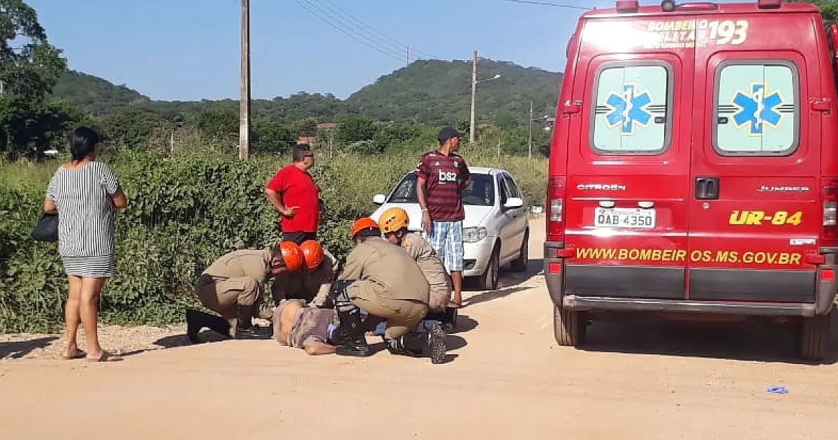 Motociclista foge após ferir duas mulheres em colisão