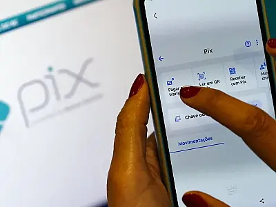 Bancos passam a oferecer Pix Automático a partir desta segunda