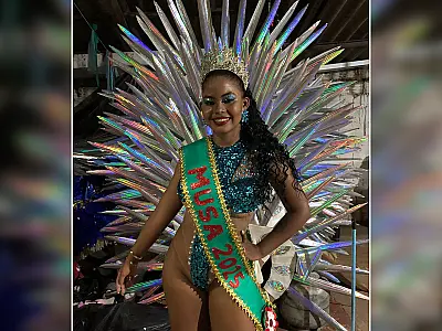 Adriellen Claro é eleita Musa da Mocidade Independente da Nova Corumbá