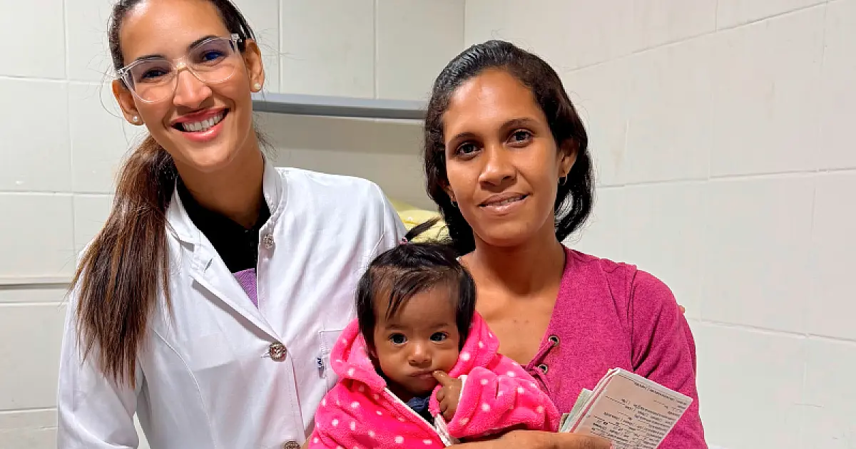 Ladário aplica primeira dose da vacina BCG