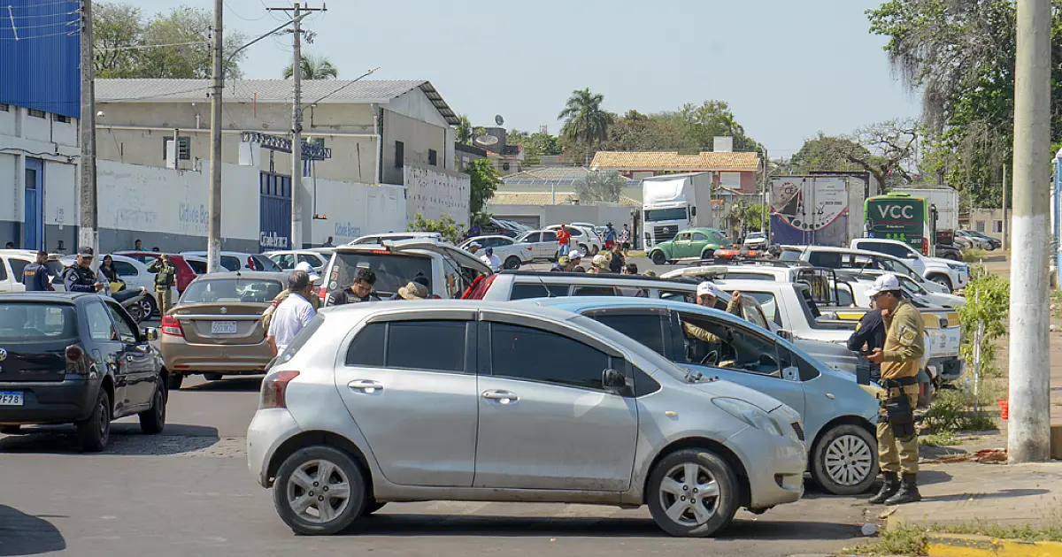 Fiscalização com foco nos estrangeiros abordou 230 veículos em Corumbá