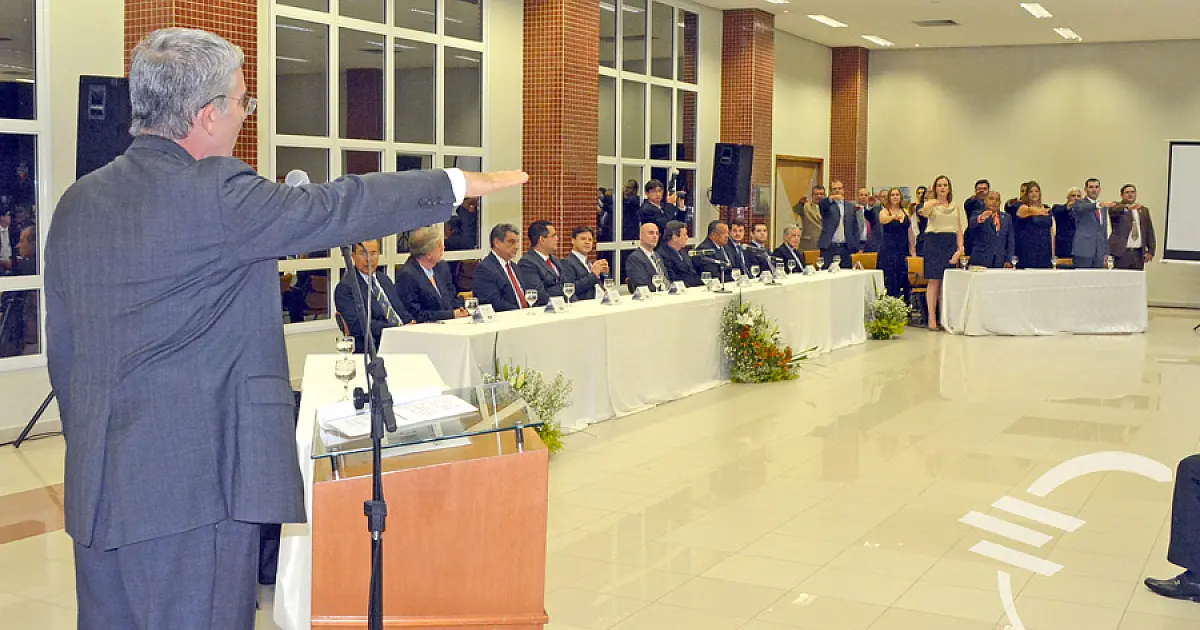 OAB: Roberto Lins assume a presidência garantindo lutar pelas prerrogativas dos advogados