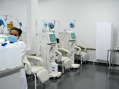 Estado promete ativar quase 100 novas máquinas de hemodiálise