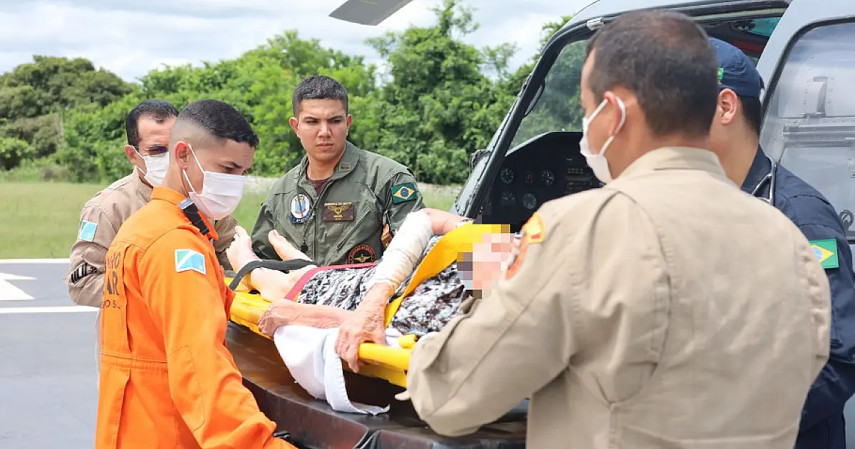 Idosa de 94 anos é resgatada de helicóptero no Pantanal