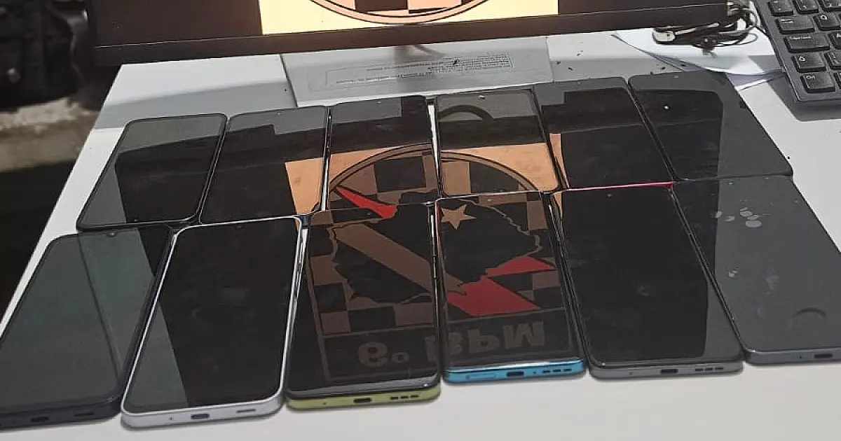 Celulares furtados em loja do centro são encontrados em lixeira