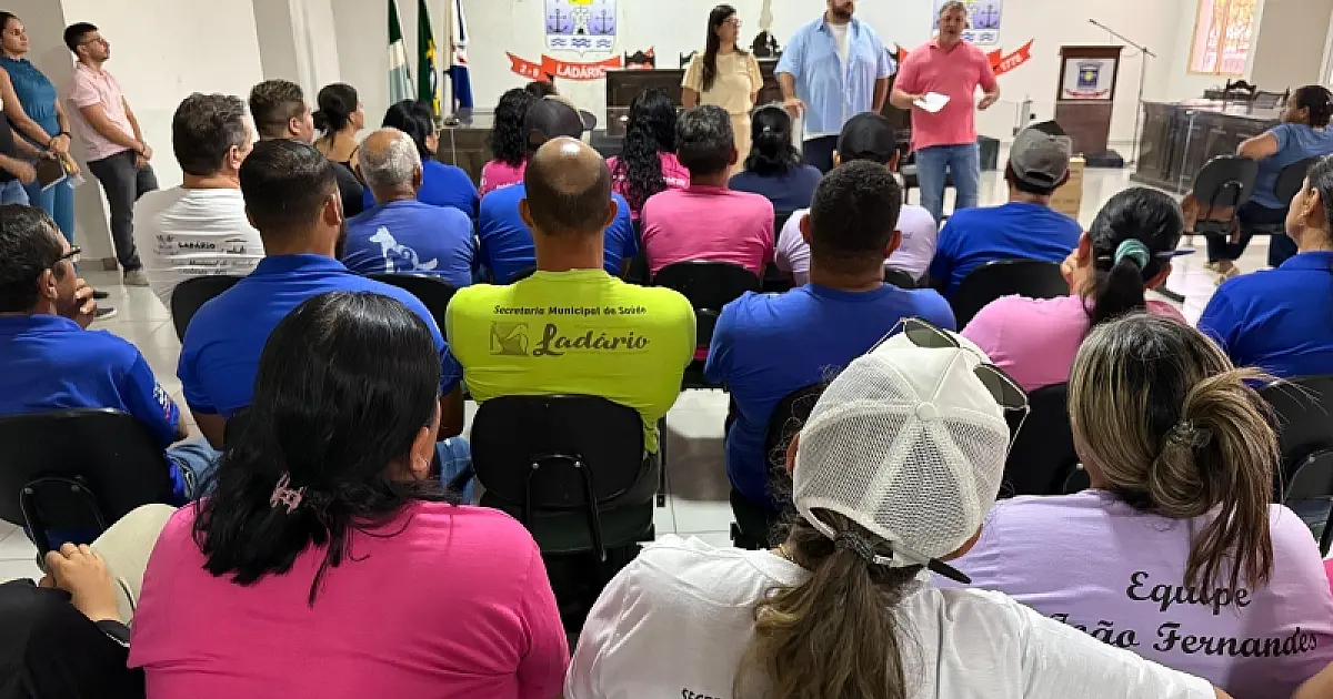 Ladário reúne agentes de endemias para planejar ações de combate à dengue