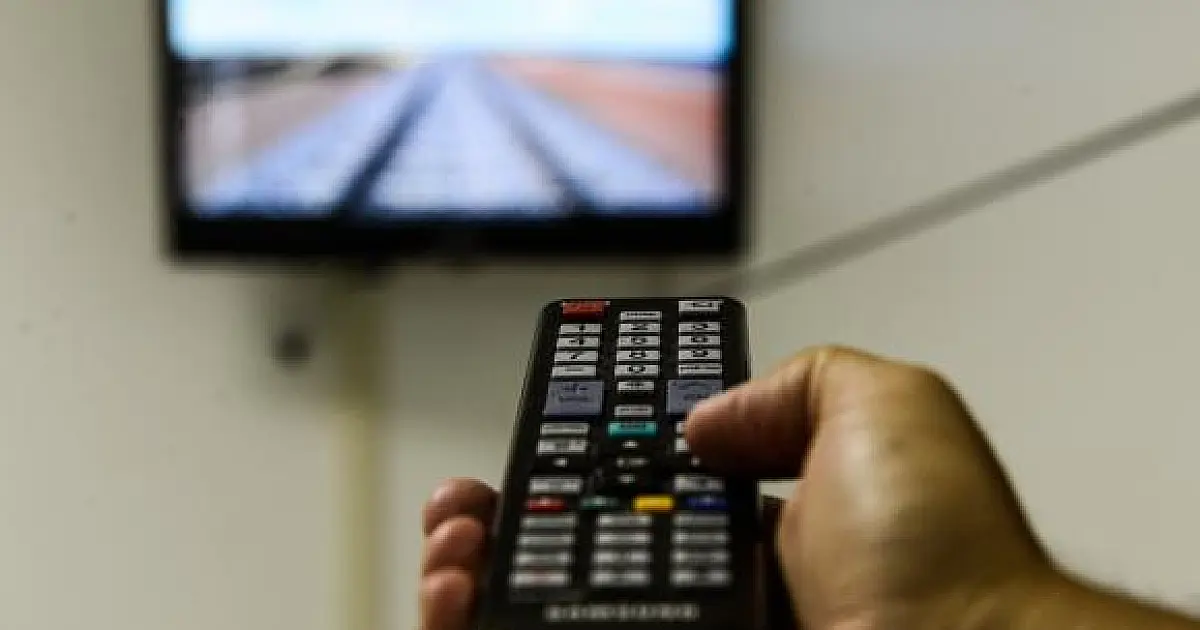Treze milhões de domicílios no Brasil só têm TV analógica aberta, diz IBGE