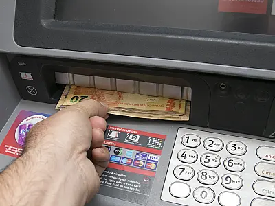 Prefeitura antecipa pagamento e servidores já podem sacar salário de fevereiro