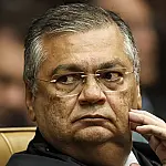 Dino acaba com a aposentadoria compulsória como punição a juízes