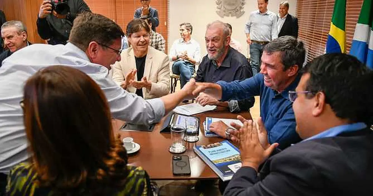 Em reunião com o governador, Bira pede pela construção de Arena Multiuso em Corumbá