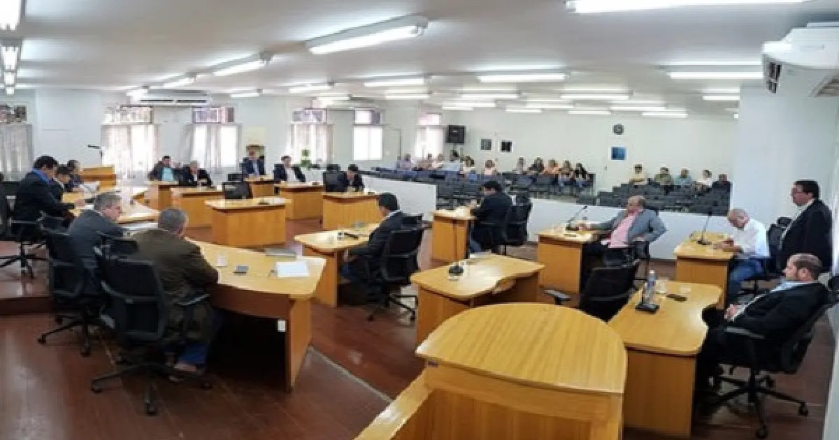 Abertura dos trabalhos da 3ª Sessão Legislativa será hoje à noite, na Câmara