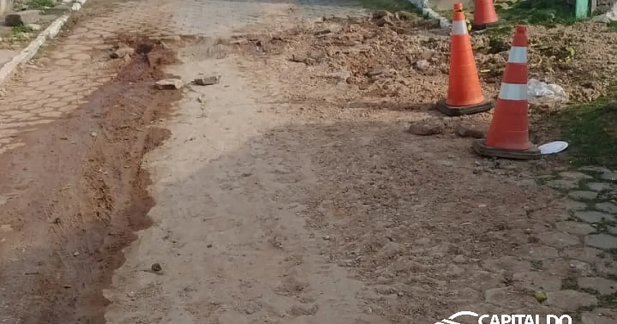 Moradores do Cervejaria denunciam buraco provocado por obra da Sanesul