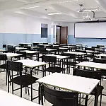 Famílias relatam dificuldade de reembolso após fechamento de colégio em Corumbá