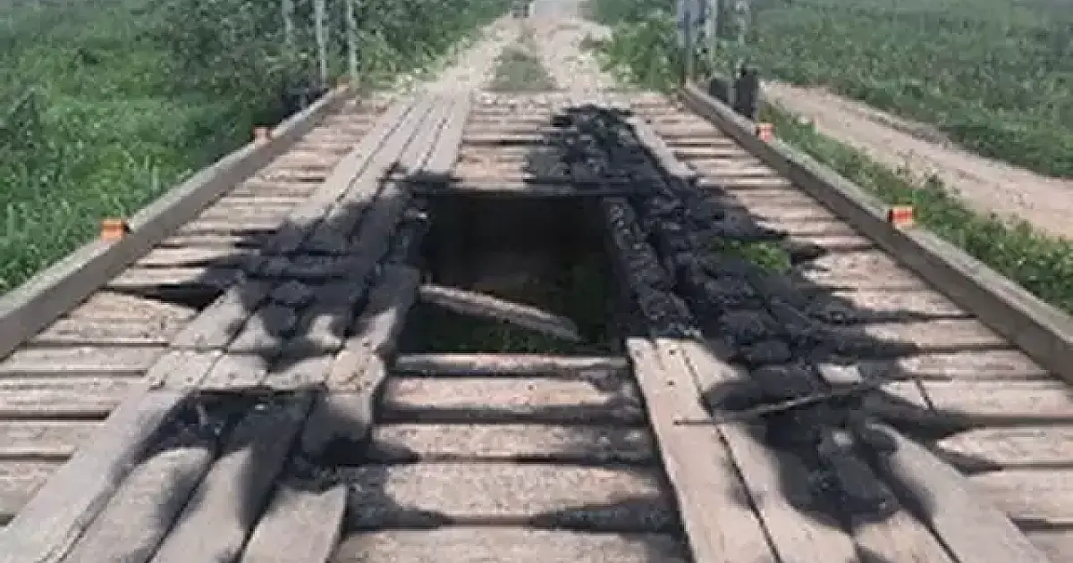Ponte de madeira sobre a Vazante do Relógio será substituída por concreto em Corumbá