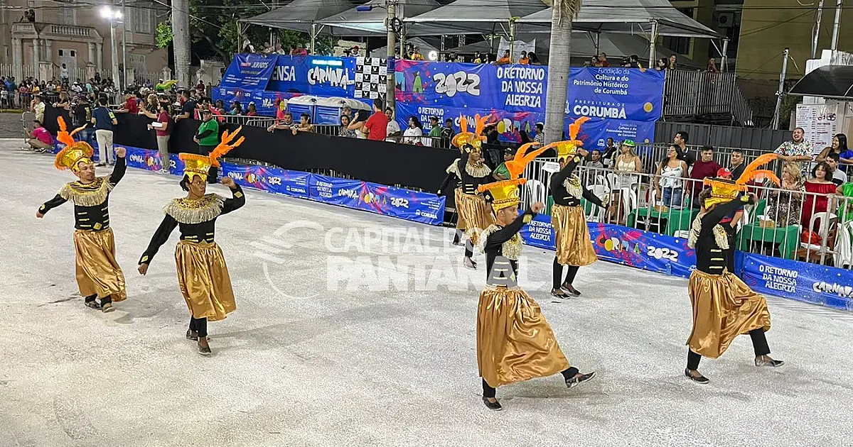 Marquês de Sapucaí abre segunda noite de desfile dizendo não ao preconceito