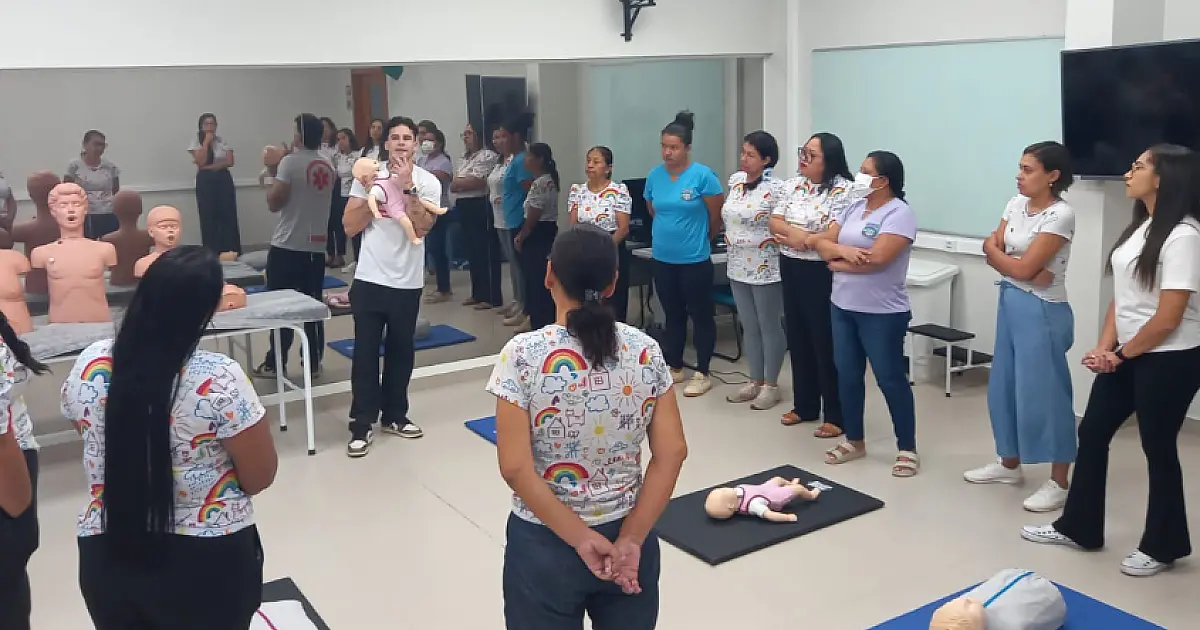 Curso prático de Primeiros Socorros capacita profissionais da educação de Corumbá