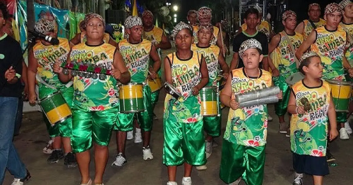 Justiça orienta blocos e foliões sobre presença de crianças e adolescentes