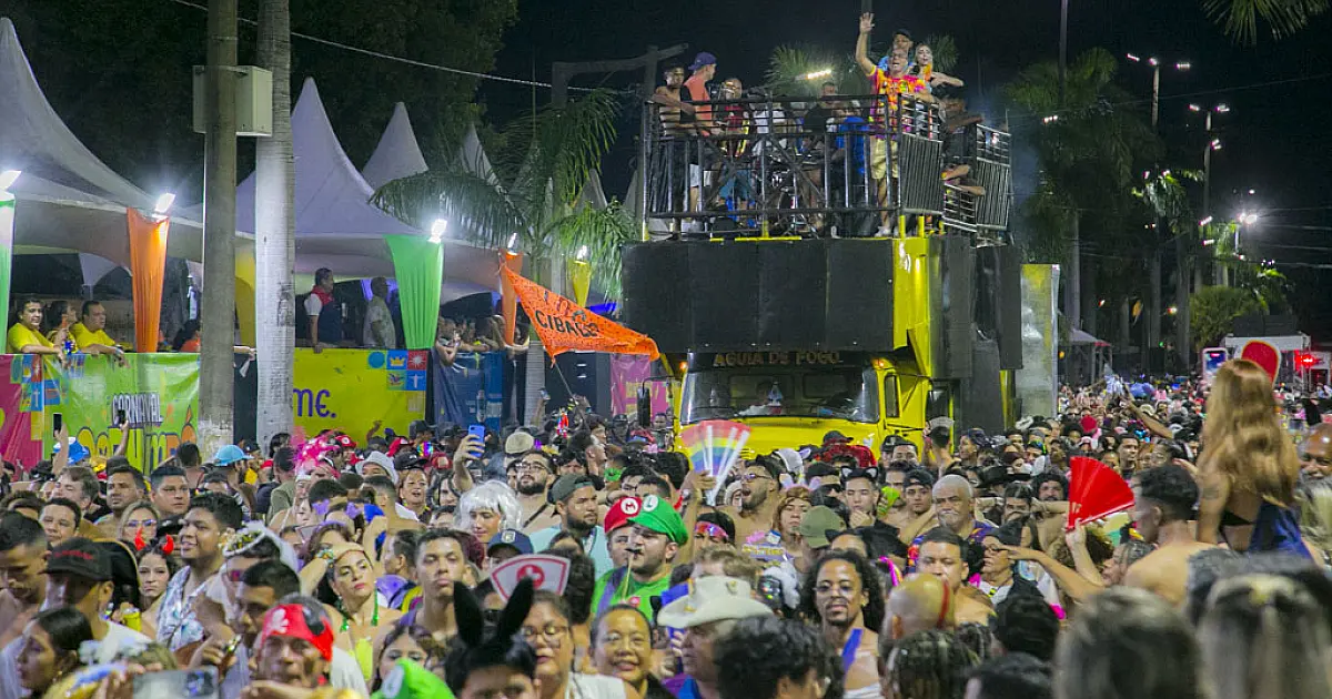 Cibalena arrasta multidão e abre as grandes noites do Carnaval de Corumbá 2026