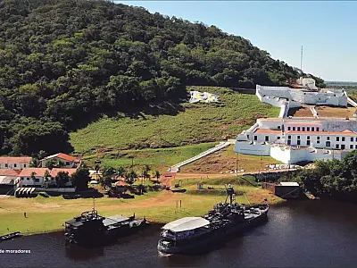 Cazarin pede manutenção em ônibus escolar que faz a rota sentido Forte Coimbra
