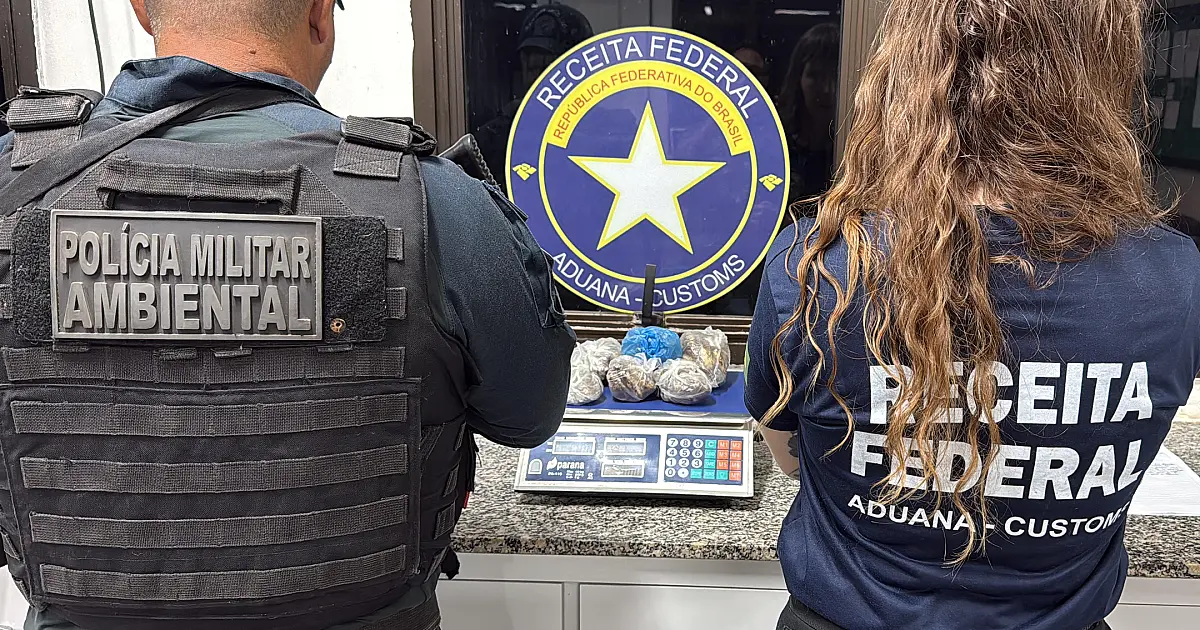 Fiscalização flagra quatro bolivianos com cápsulas de cocaína na fronteira