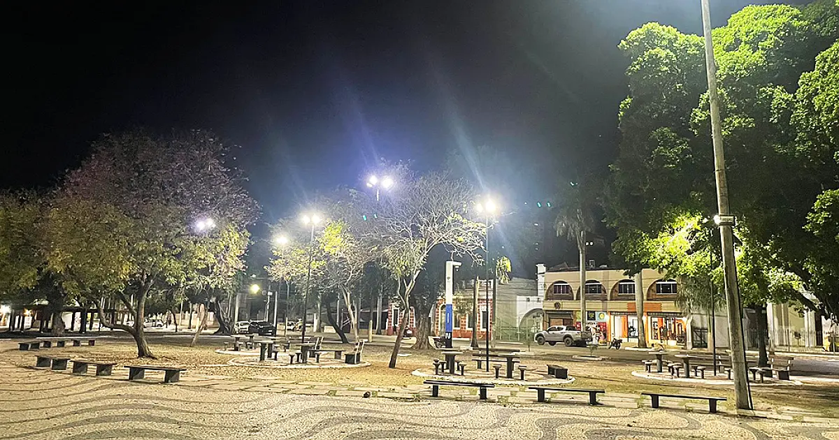 Furtos de cabos atrasam modernização da iluminação pública em Corumbá